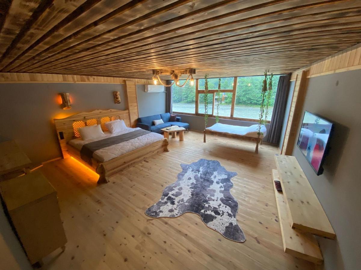 Bed and Breakfast Heaven Vip Wooden Palace Ардешен Экстерьер фото