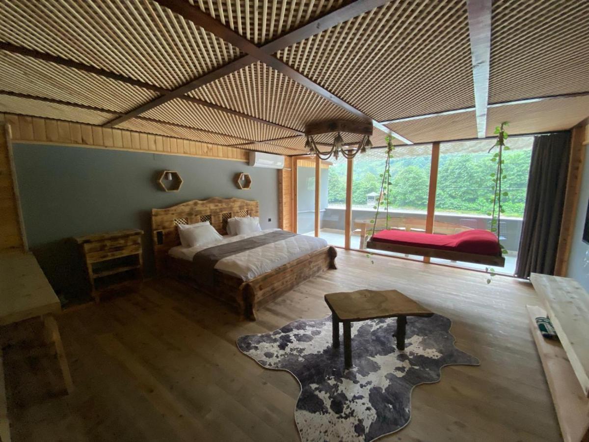 Bed and Breakfast Heaven Vip Wooden Palace Ардешен Экстерьер фото