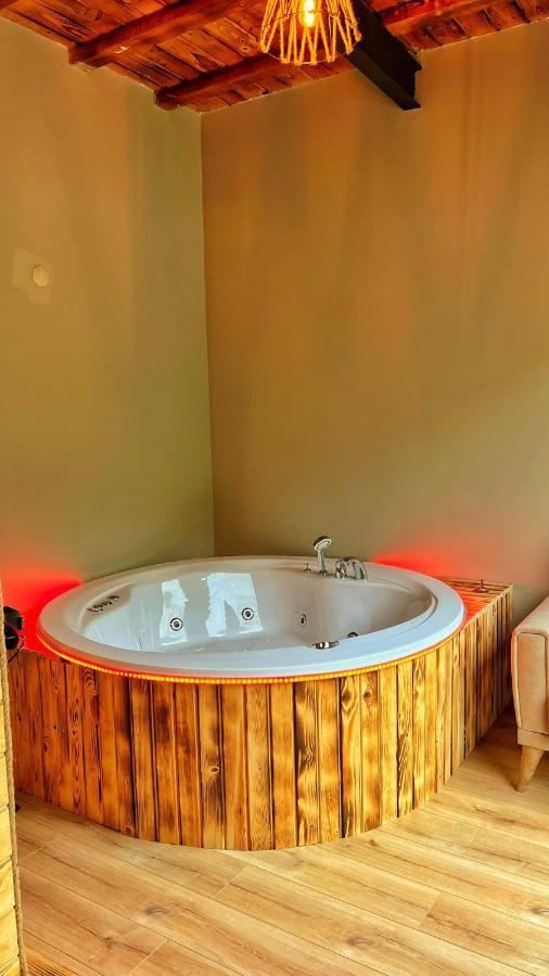 Bed and Breakfast Heaven Vip Wooden Palace Ардешен Экстерьер фото