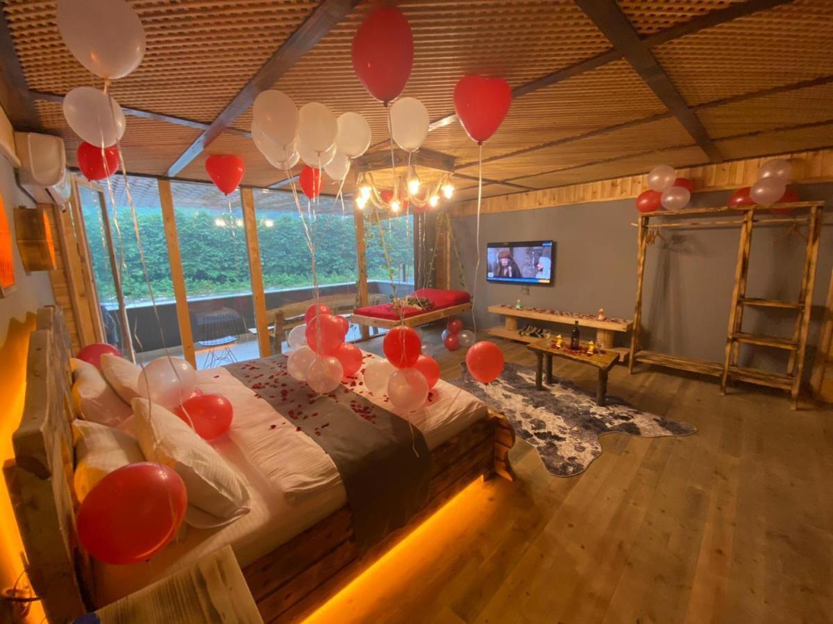 Bed and Breakfast Heaven Vip Wooden Palace Ардешен Экстерьер фото