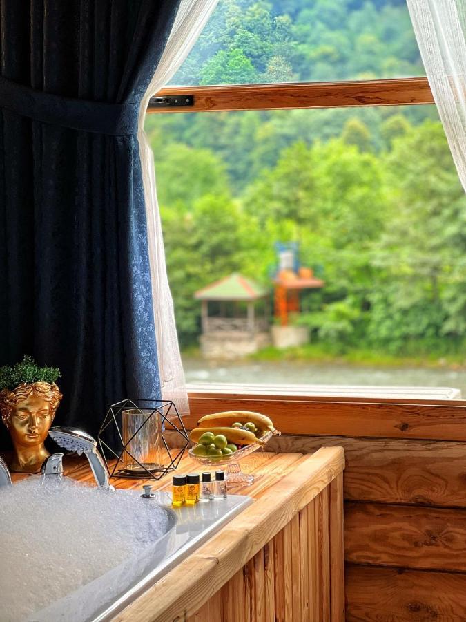 Bed and Breakfast Heaven Vip Wooden Palace Ардешен Экстерьер фото