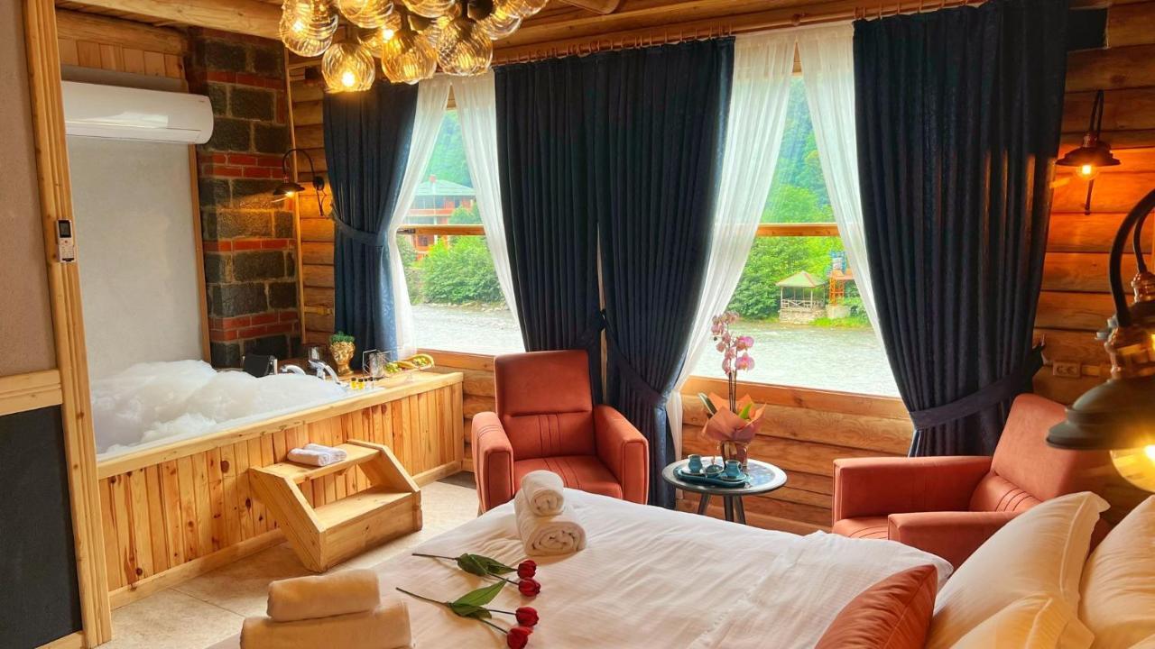 Bed and Breakfast Heaven Vip Wooden Palace Ардешен Экстерьер фото